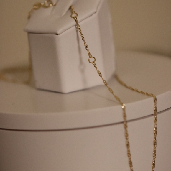 10K Solid Gold Singapore Chain Necklace "Weavers of Connection" necklace - Picture 16 of 16